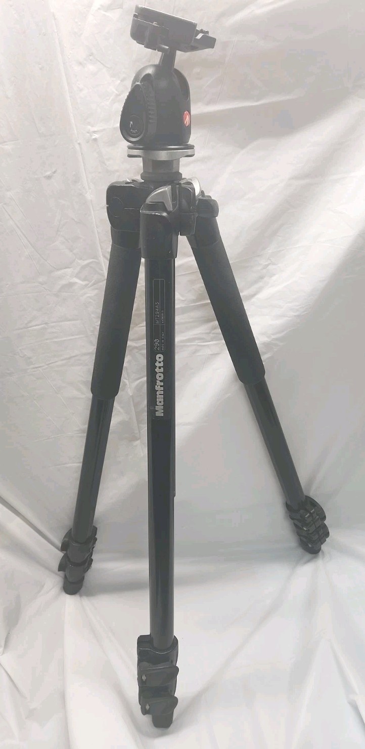 Manfrotto 290 Light Aluminum Tripod