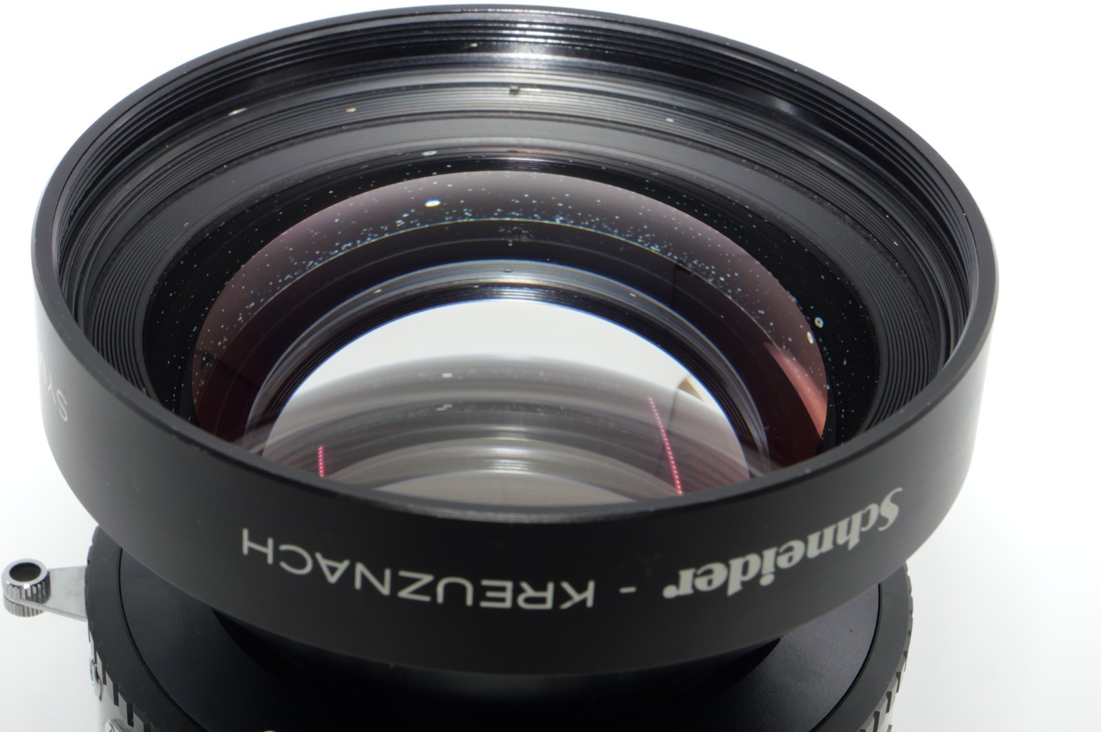 Schneider Symmar-S 480mm f/8.4 MC lens in Copal #3 shutter. Covers up to 14×17.
