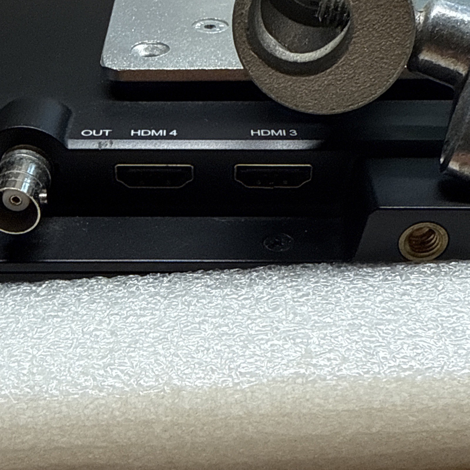 DEFECTIVE Lilliput A12 125 4k Monitor With HDMI DisplayPort and SDI conn G3D