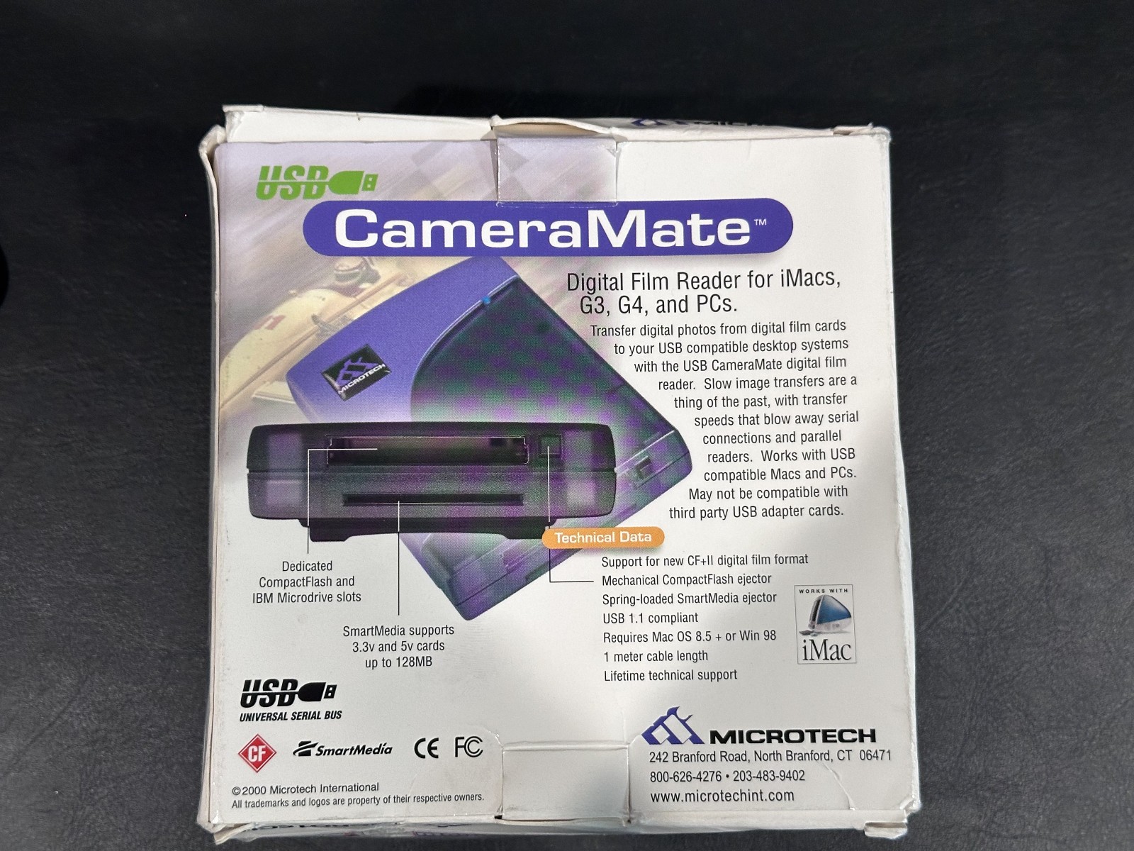 Apple Quicktake 200 Digital Camera with viewfinder 2MB Card plus Reader and box