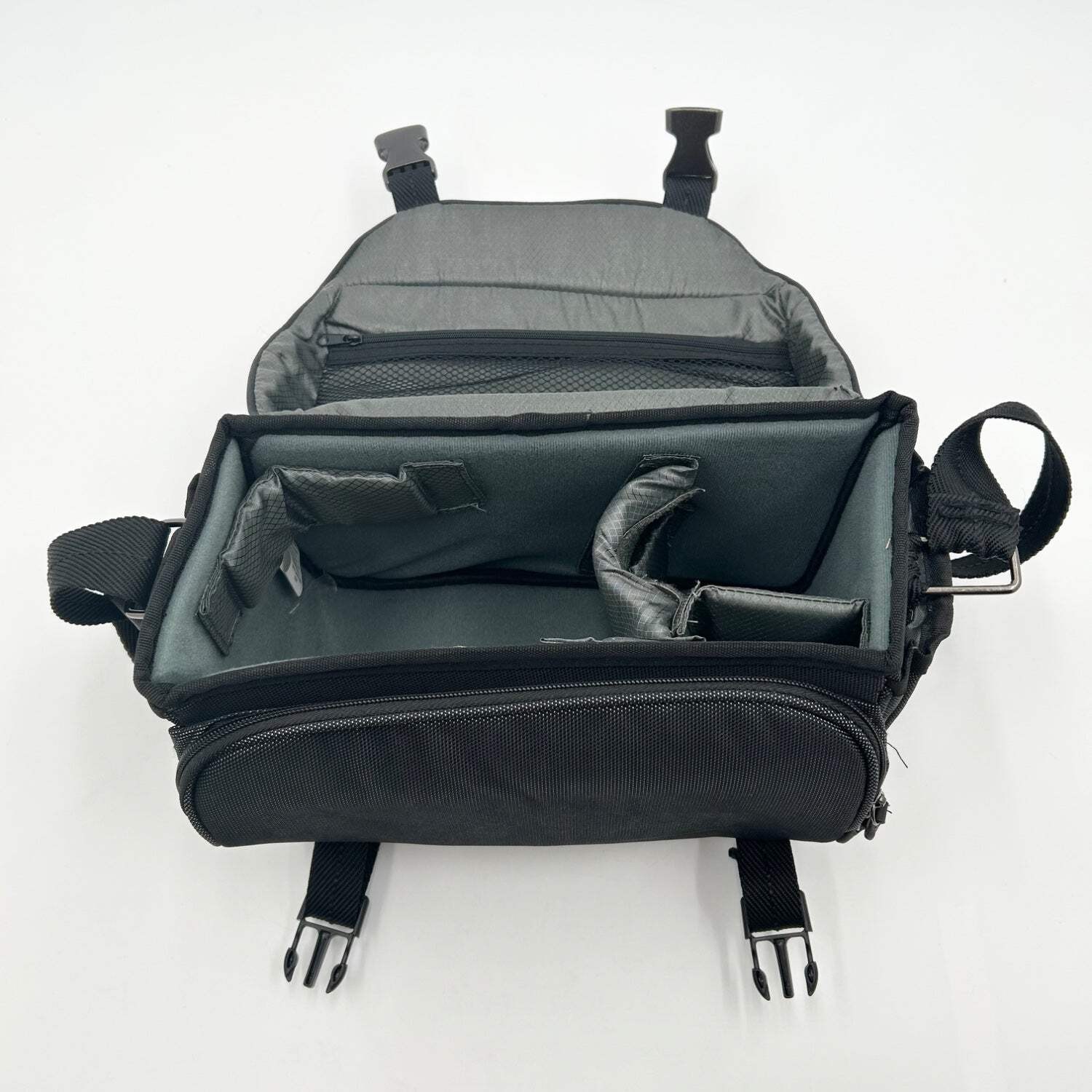 Nikon Black Nylon Camera Carry/Shoulder Bag with Shoulder Strap