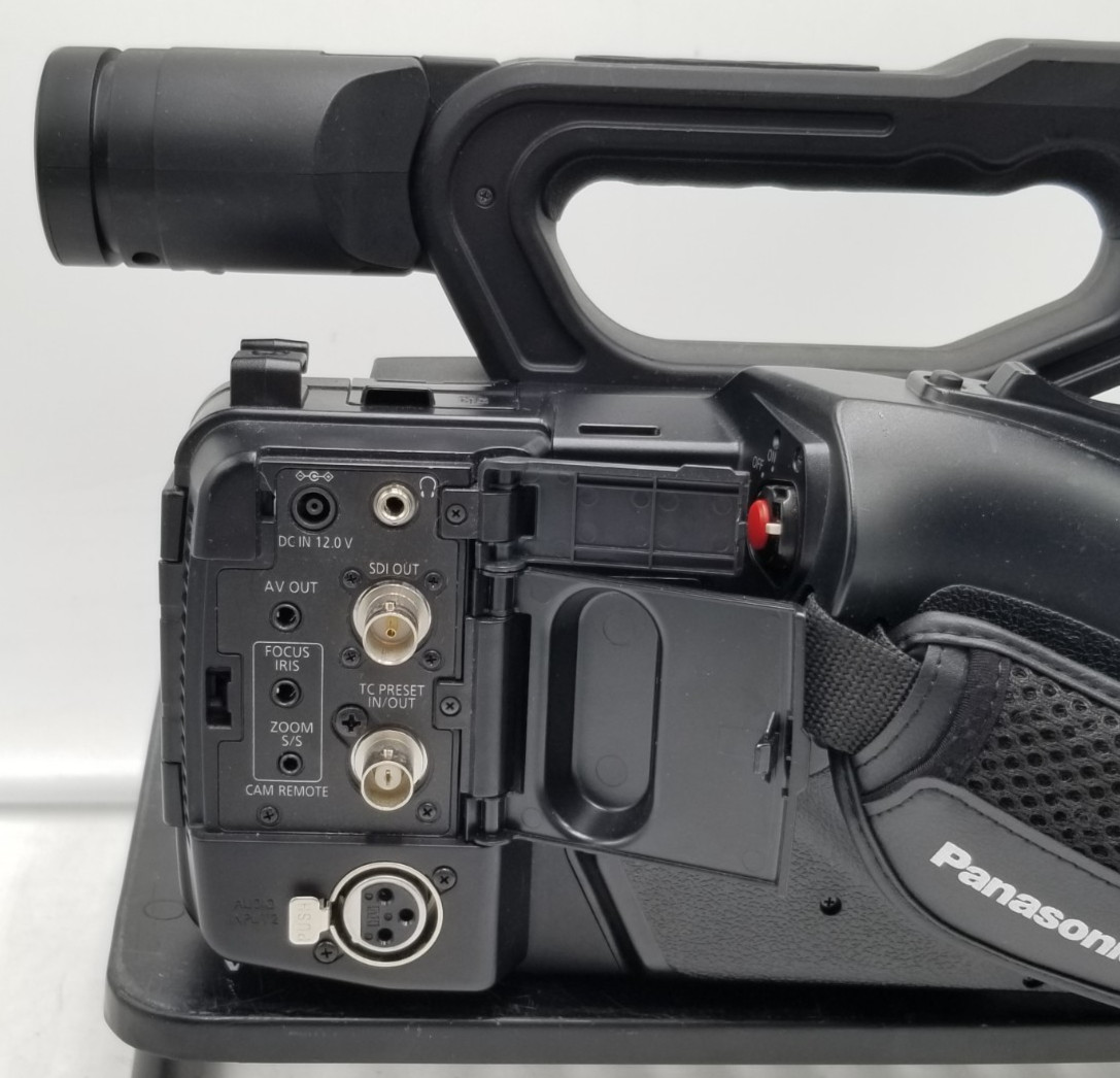Panasonic AG-UX180 4k Professional Camcorder -FOR PARTS