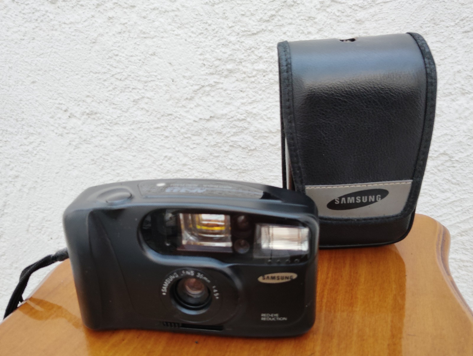 Samsung AF-333 Auto focus, auto flash vintage camera.N/A for US