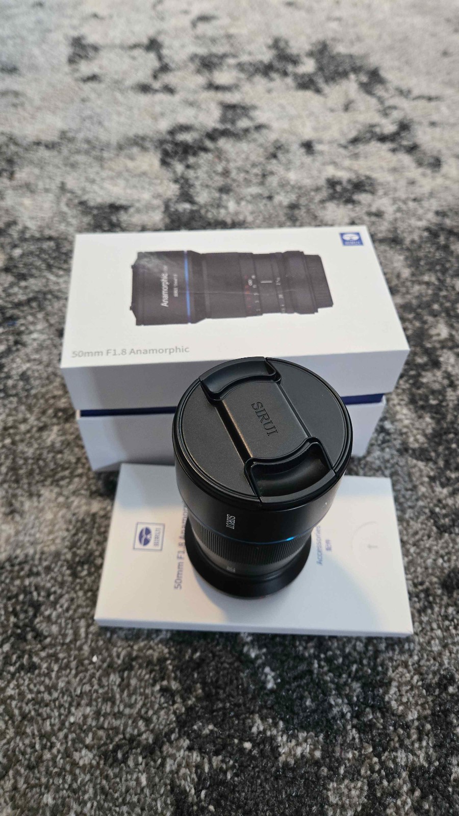 Sirui 50mm f/1.8 Anamorphic 1.33x Lens For RF-mount