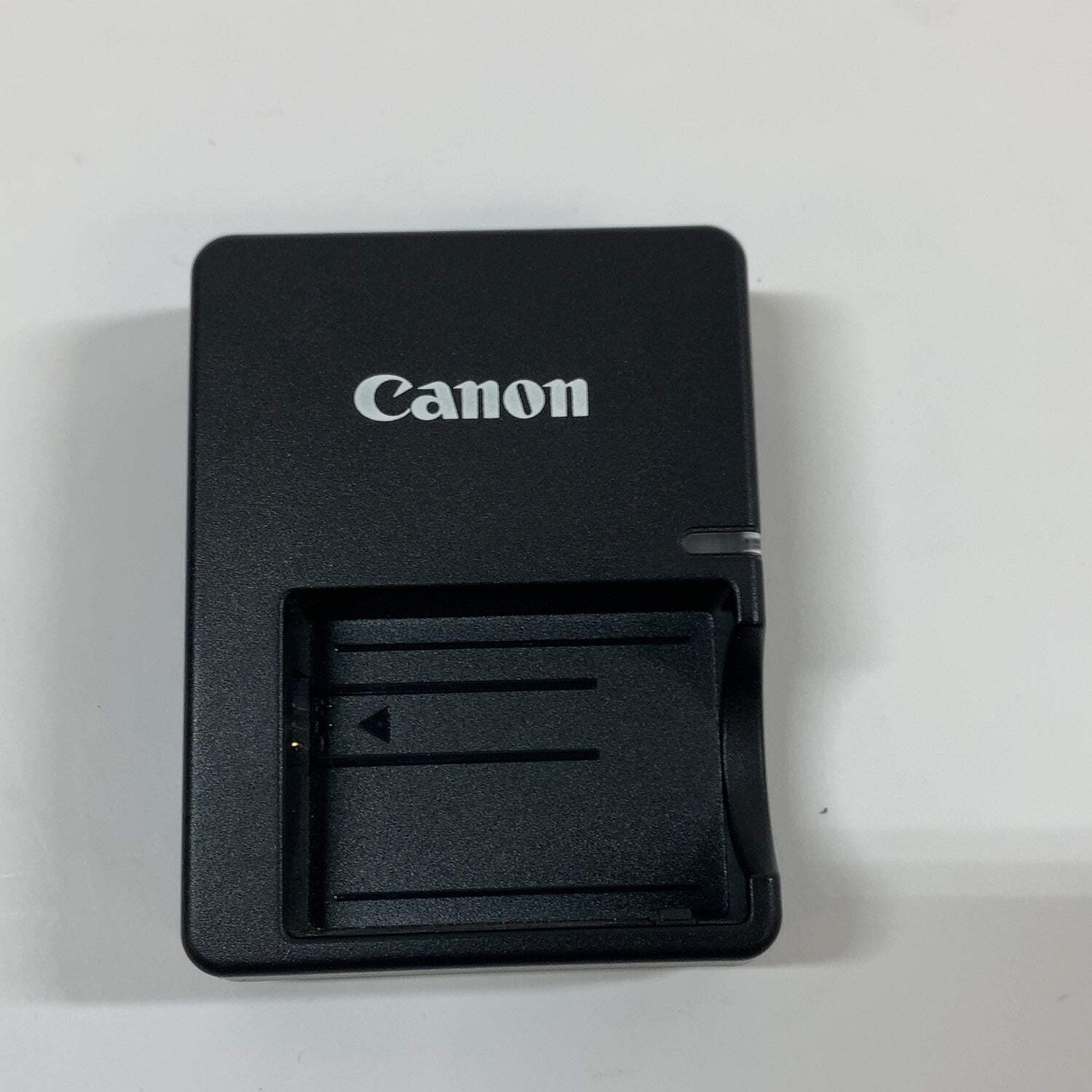 Canon EOS Rebel XSi 12.2MP Digital SLR DSLR Camera