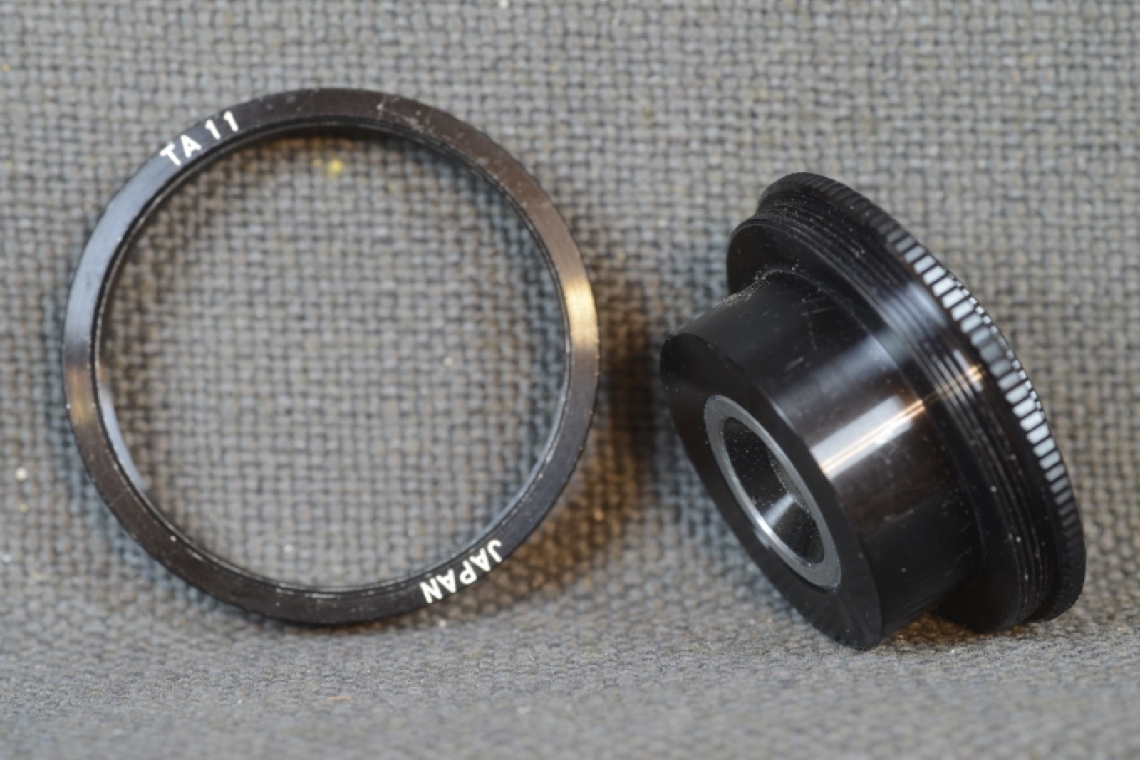 2 prime macro lenses in mounts Spiratone Macrotar 35mm F3.5 + E.Rokkor 25mmF3.5