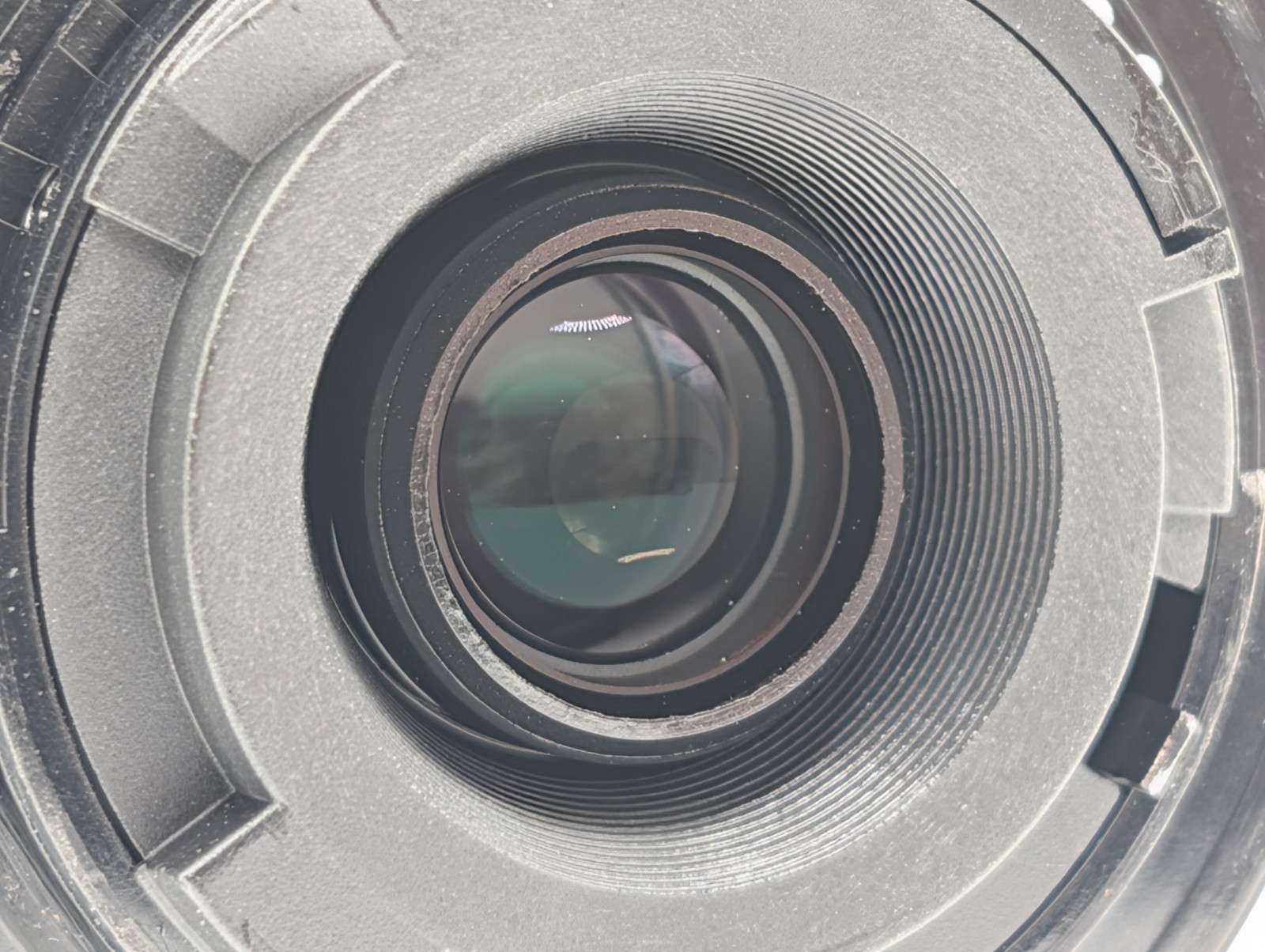 Nikon AF-S DX NIKKOR 55-200mm f/4-5.6G ED VR II Telephoto Zoom Lens 2197