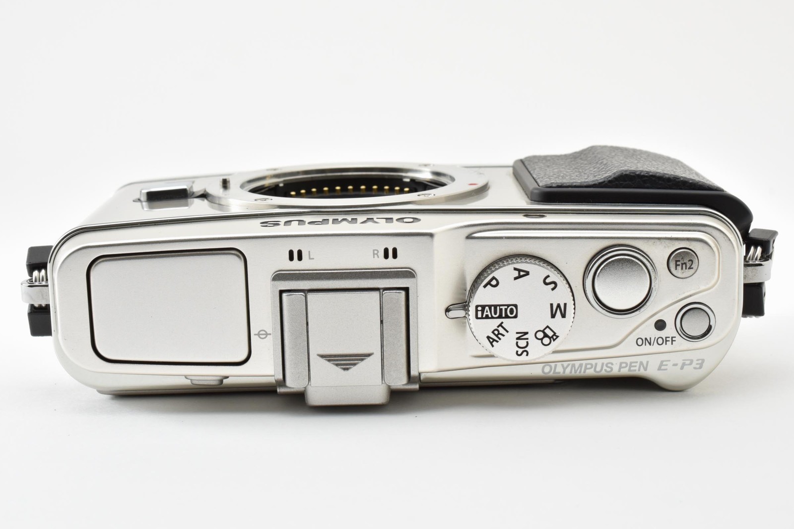 [MINT] OLYMPUS PEN E-P3 12.3MP Mirrorless Digital Camera Body Silver from JAPAN