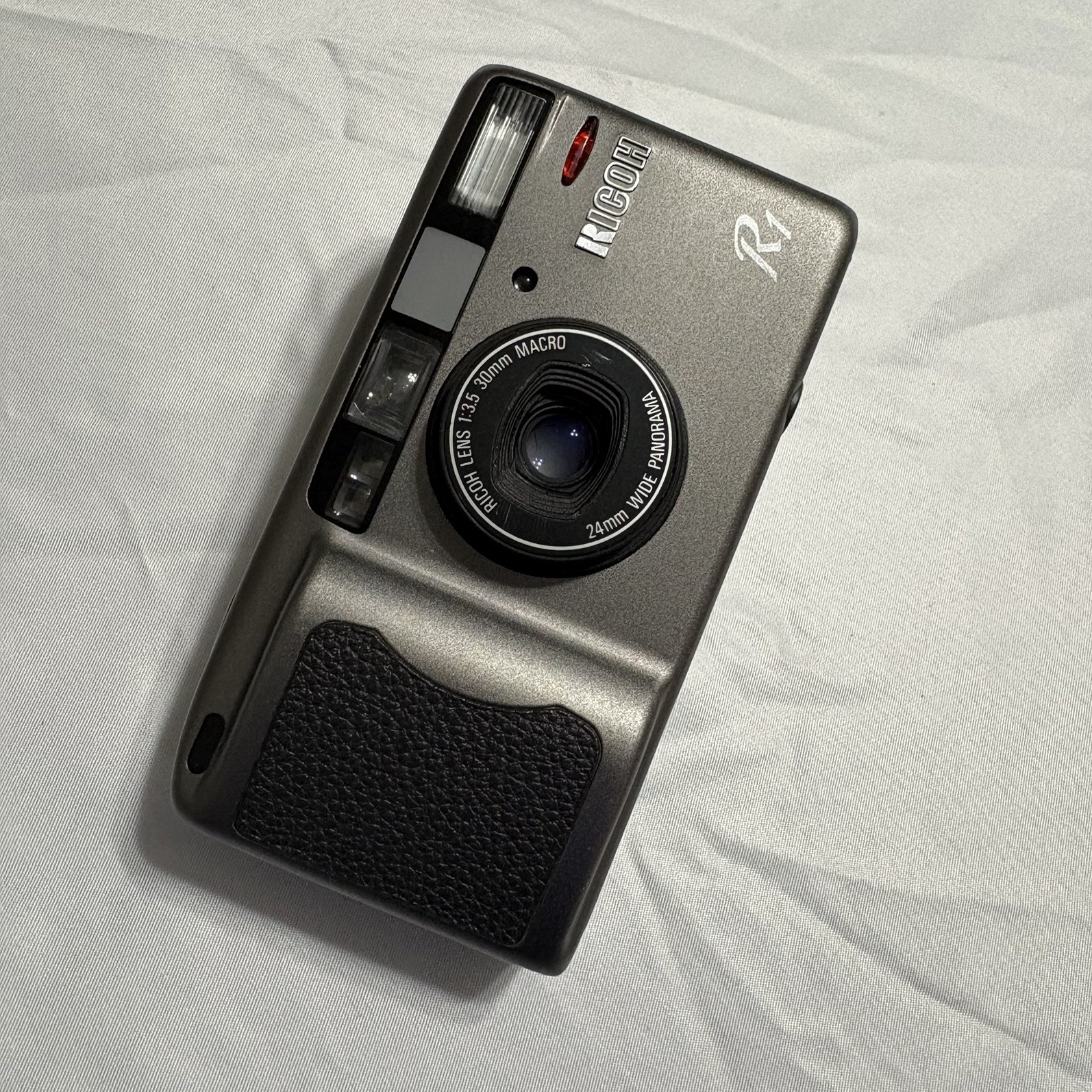 Ricoh R1 Gray 35mm Point & Shoot Film Camera Tested – *READ*