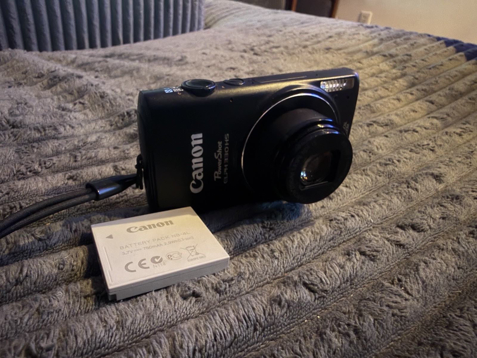 Canon PowerShot ELPH 360 HS Digital Camera Black With Extra Battery