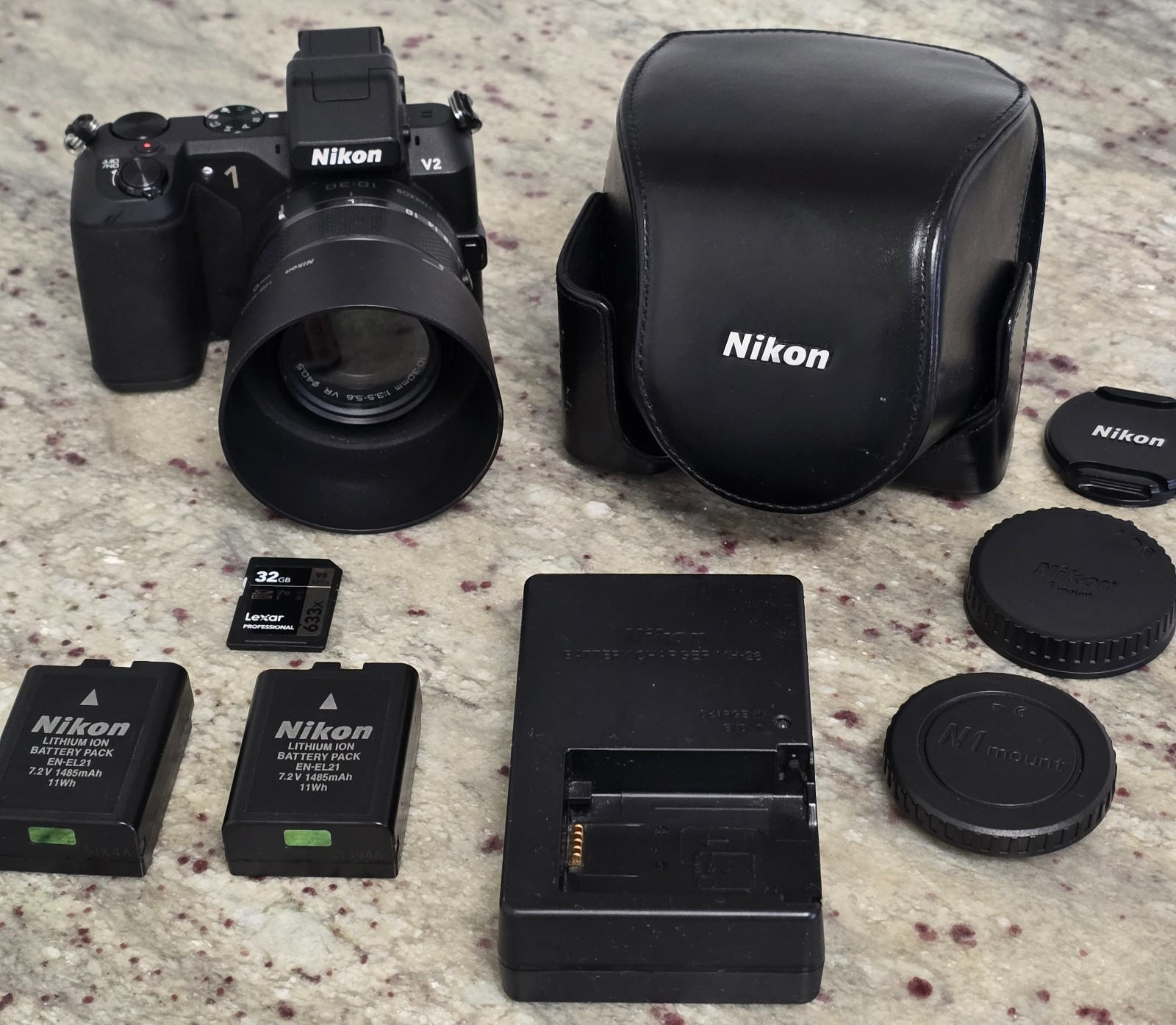 Nikon 1 V2 14.2MP Mirrorless Camera w/10-30mm Lens Shutter Count 11K