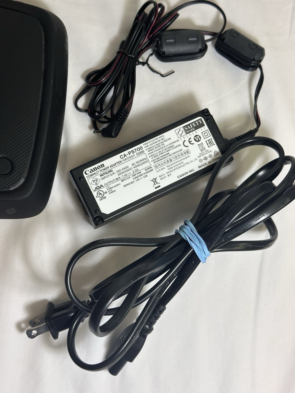 Canon Connect Station CS100 Media Storage Hub NFC Wi-Fi SD CF w/ Power Adapter