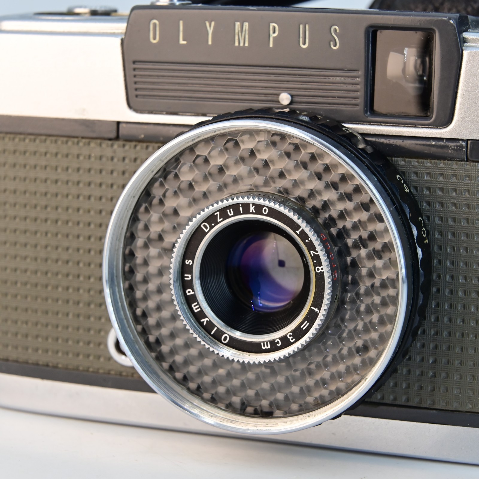 Olympus Pen EE S Half Frame 35mm Film Camera w/ Soft Case [Near MINT] Made Japan
