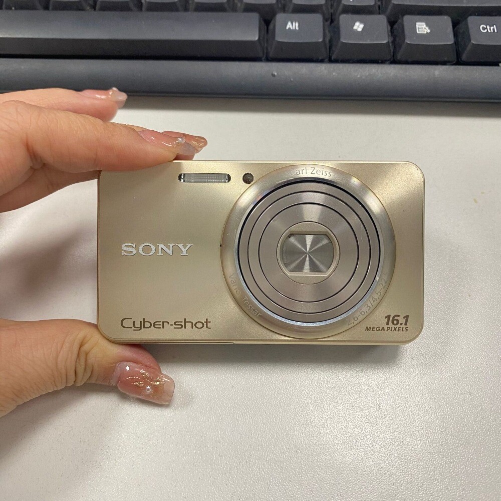 90%new SONY Cyber-shot DSC-W570 Digital Camera Built-in Flash Fully Tested