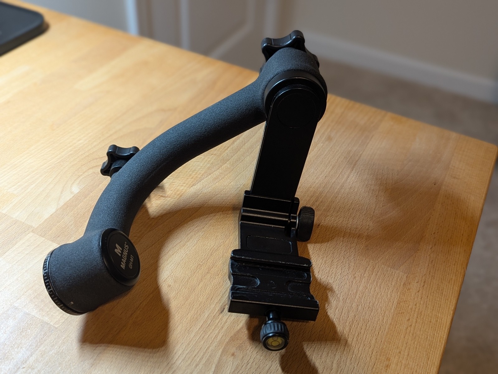 Magnus GH M1 Gimbal Tripod Head