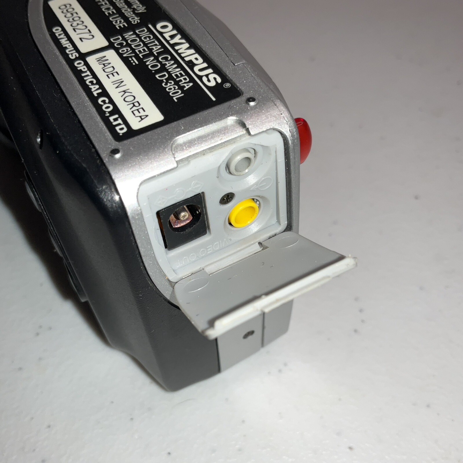 [Excellent] Olympus CAMEDIA D-360L 1.3MP Digital Camera Silver