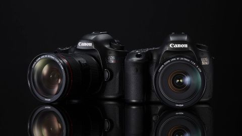Canon EOS 5DS DSLR Camera (Body Only) + 1 Year Warranty