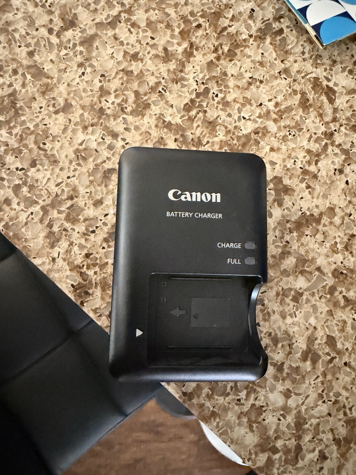 Canon PowerShot SX540 HS 20.3MP Bridge Camera 50x Zoom Wi-Fi + Bag