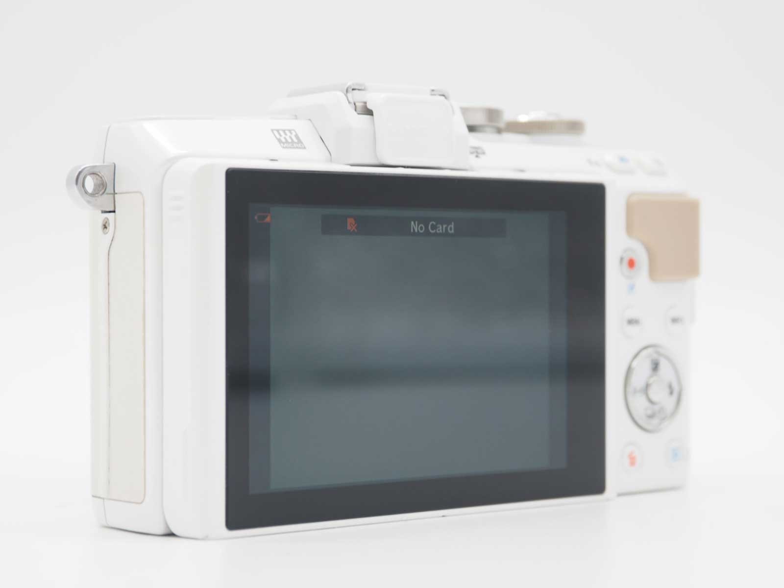 Olympus E-PL7 White EZ 14-42 40-150 Lens 977 Shots w/ Box [Near Mint] #Z6190A