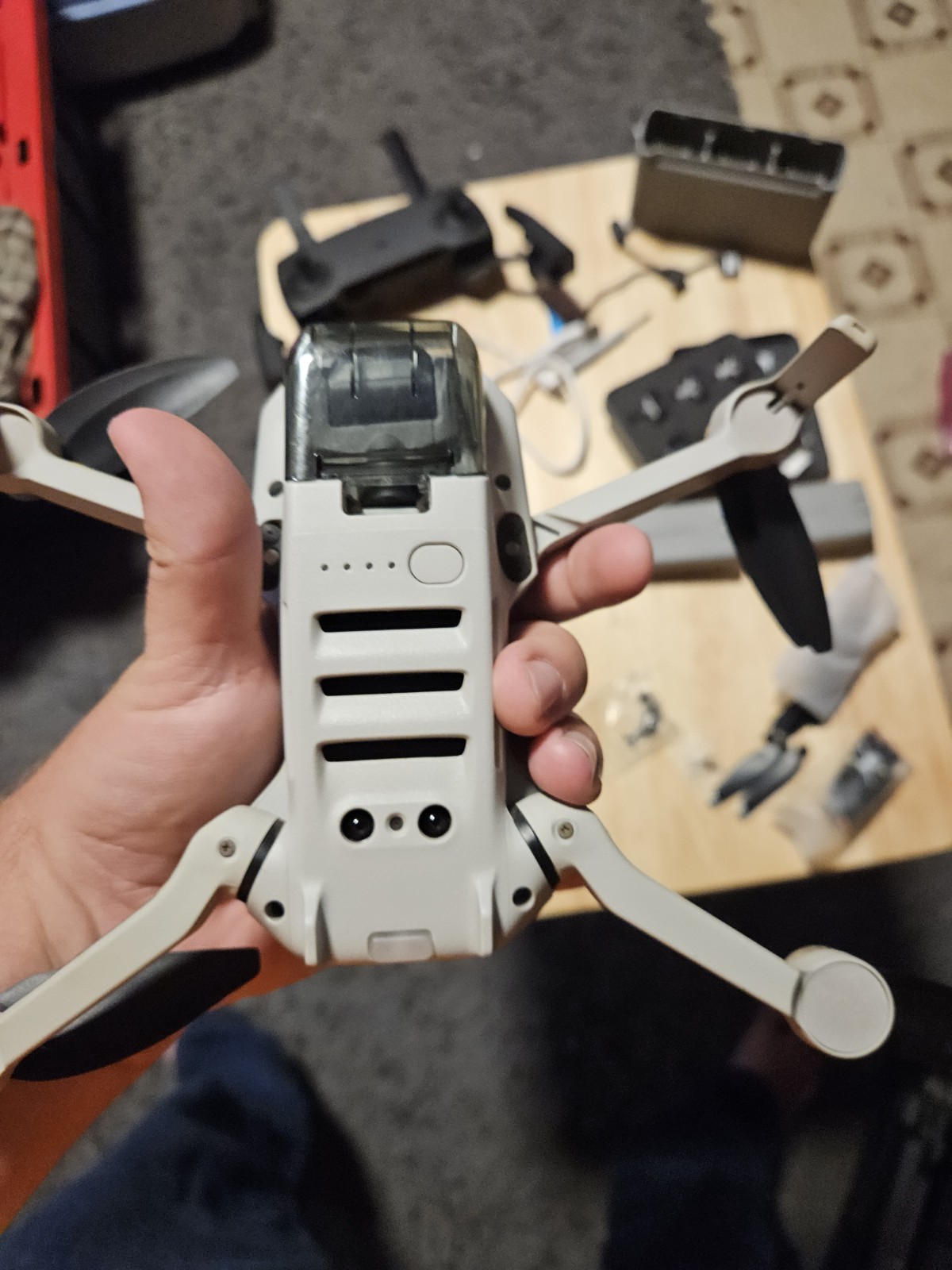 DJI Mini SE Drone Combo with Box and Charger Excellent Condition Unbound