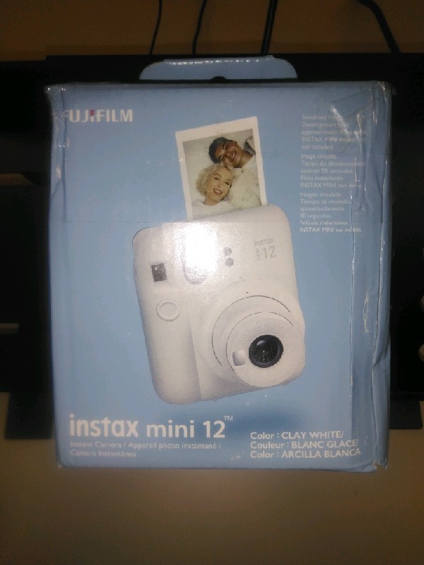 Fujifilm Instax Mini 12 Instant Film Camera Clay White Auto Exposure Compact
