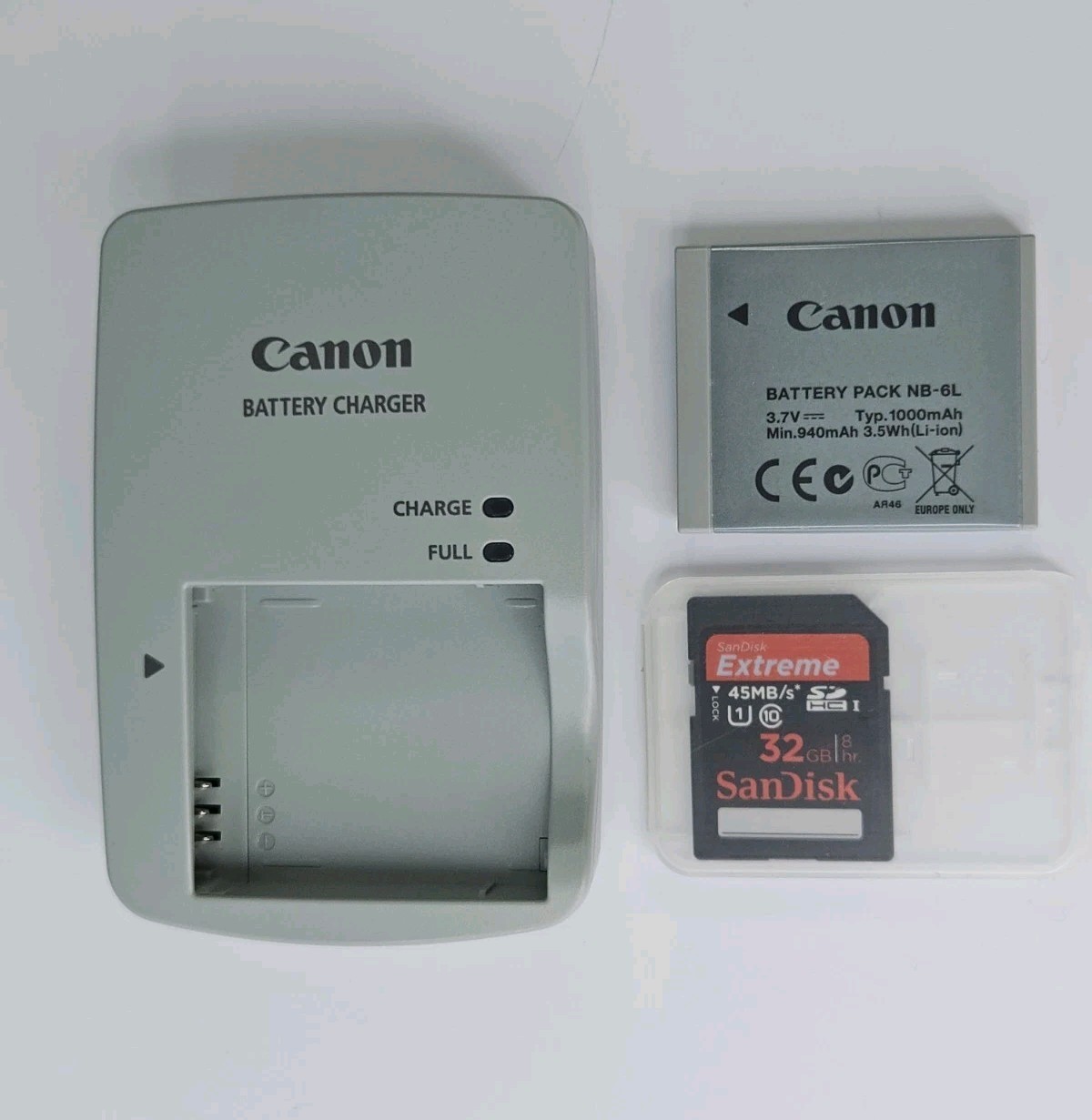 Canon PowerShot SD4000 IS Digital Camera w/Box 32GB SD Card & Case, Cables MINT!