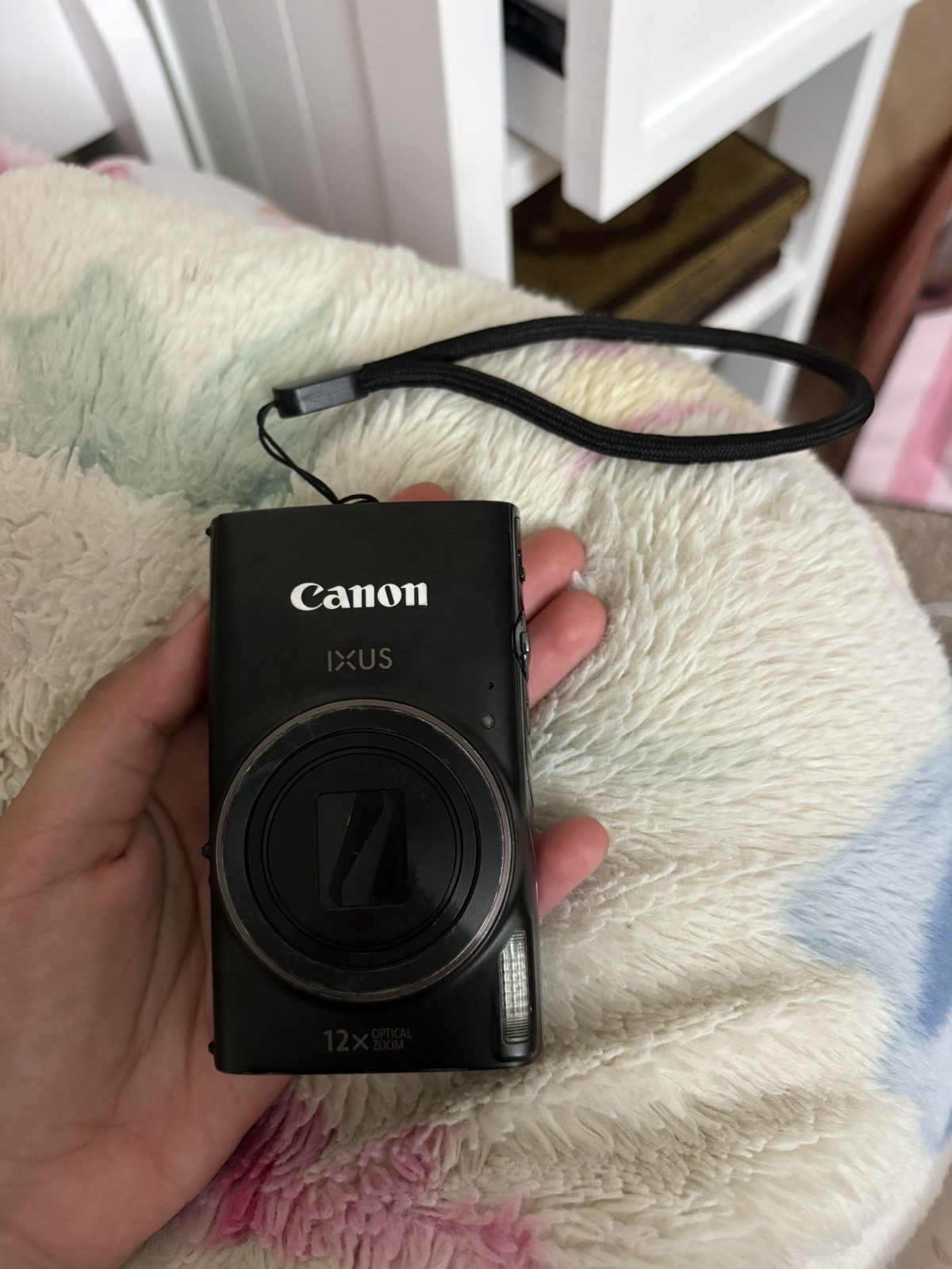 Canon PowerShot ELPH 360 HS/ IXUS 285 12X Optical Zoom Digital Camera