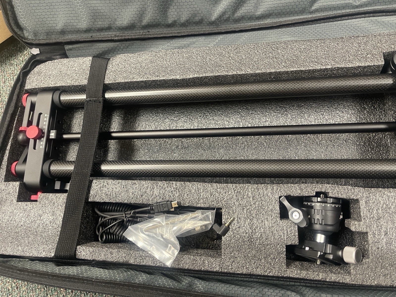 NEEWER Carbon Fiber Motorized 100cm/39.4 in Camera Slider