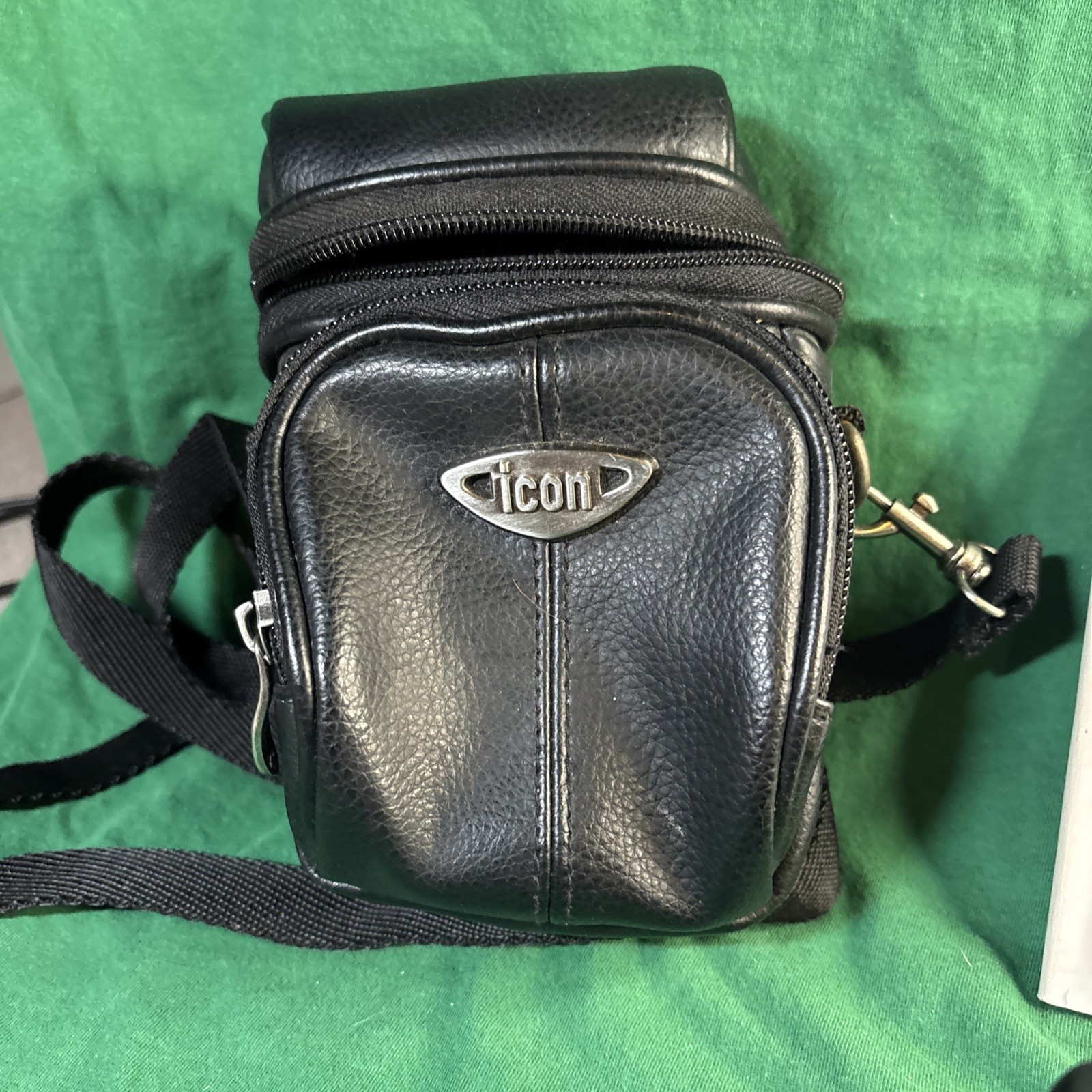 Olympus Camedia D-360L W/Case See Description