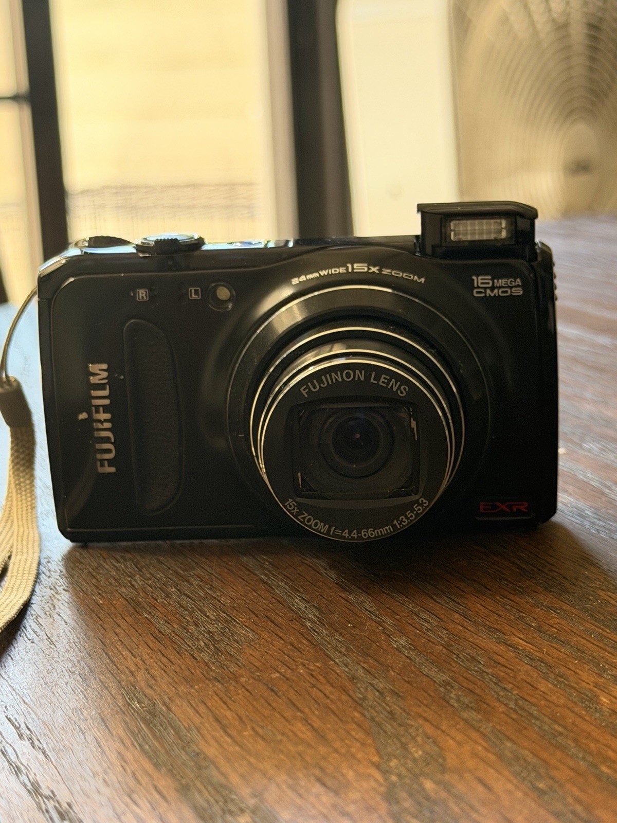 Fujifilm FinePix F Series F500EXR 16.0MP Digital Camera – Black WORKS READ