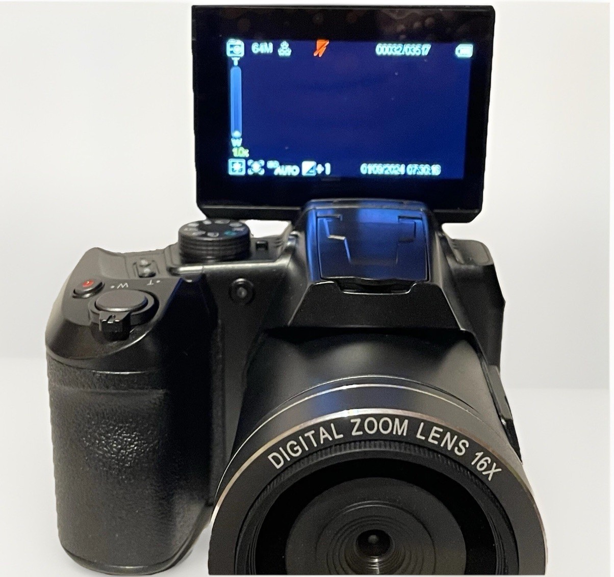 64MP Digital Camera 4K Autofocus Vlogging Camera 16X Zoom W/Case