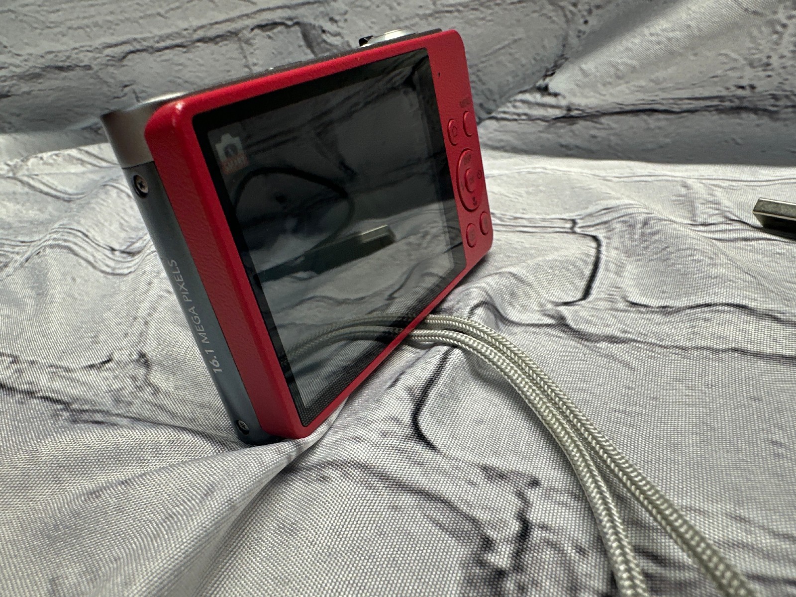 Samsung Smart DV300F 16.0MP Digital Camera Red Battery