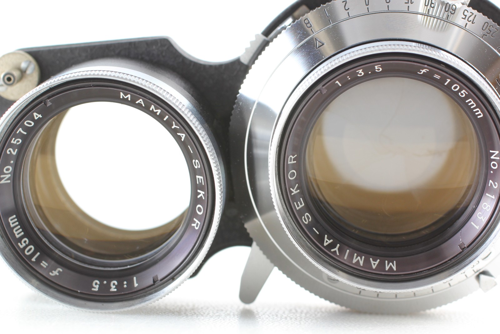 [Near MINT] Mamiya C33 Pro TLR 6×6 Film Camera Sekor 105mm f3.5 Lens From JAPAN