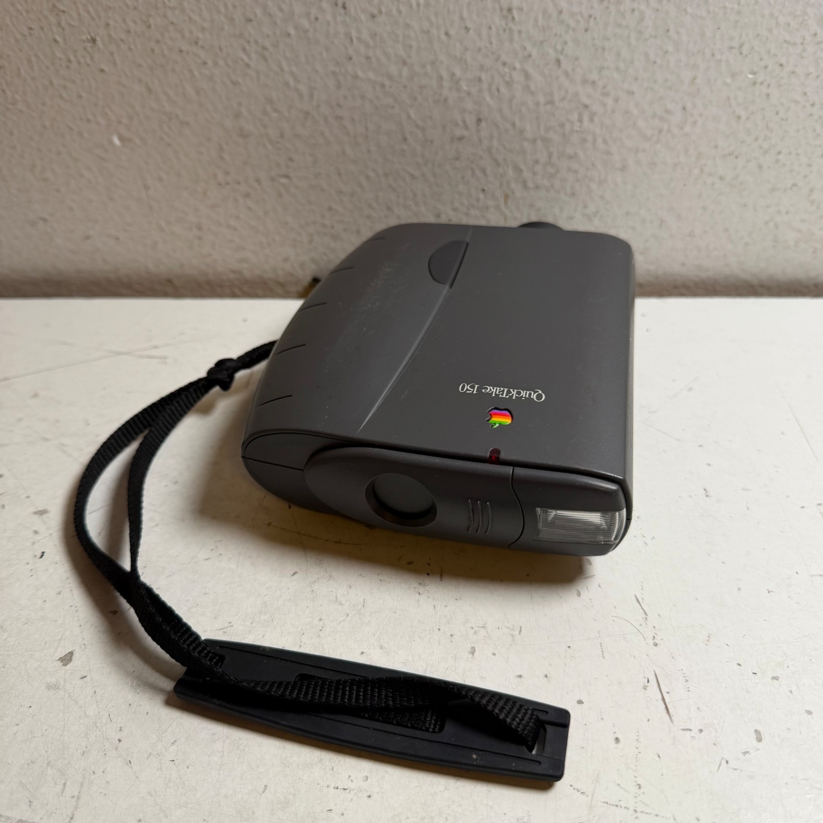 Vintage Apple QuickTake 150 M2613 Gray Compact Digital Camera – For Parts