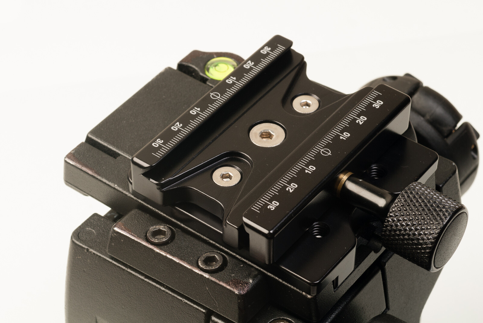 Manfrotto 400 adapter 4 Kirk Benro Markins Arca Swiss Wimberley Acratech rrs