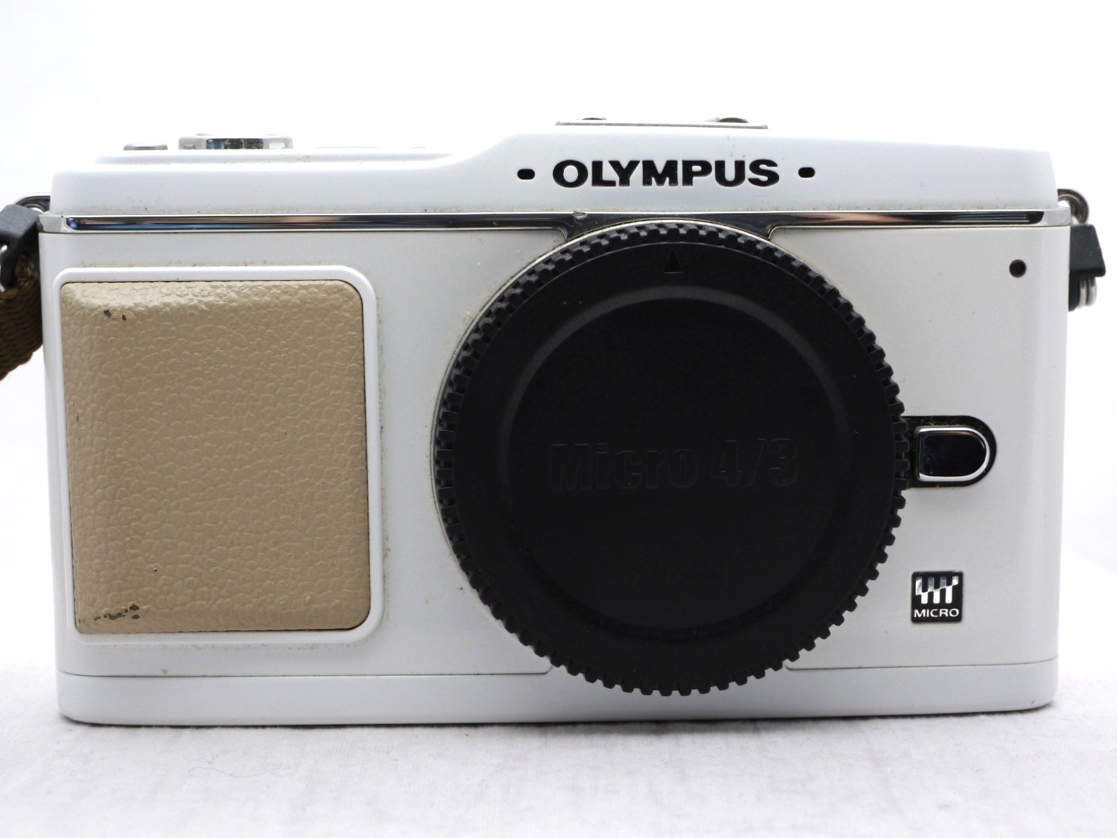 Olympus E-P1 12.3MP Digital Camera – White (Body Only)