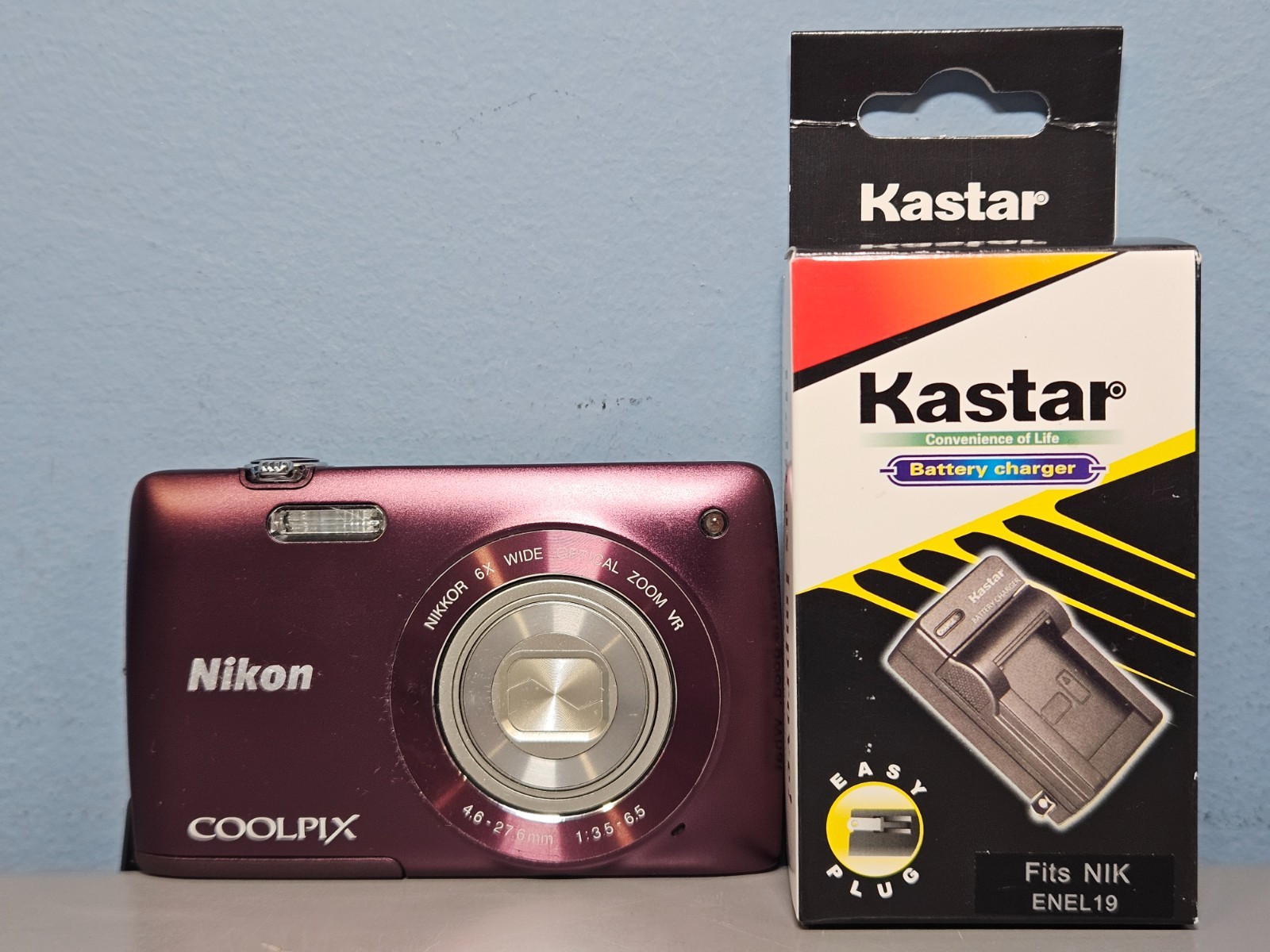 Nikon Coolpix S4300 w/ Nikkor 6X Wide Optical Zoom VR Lens + Battery & Charger