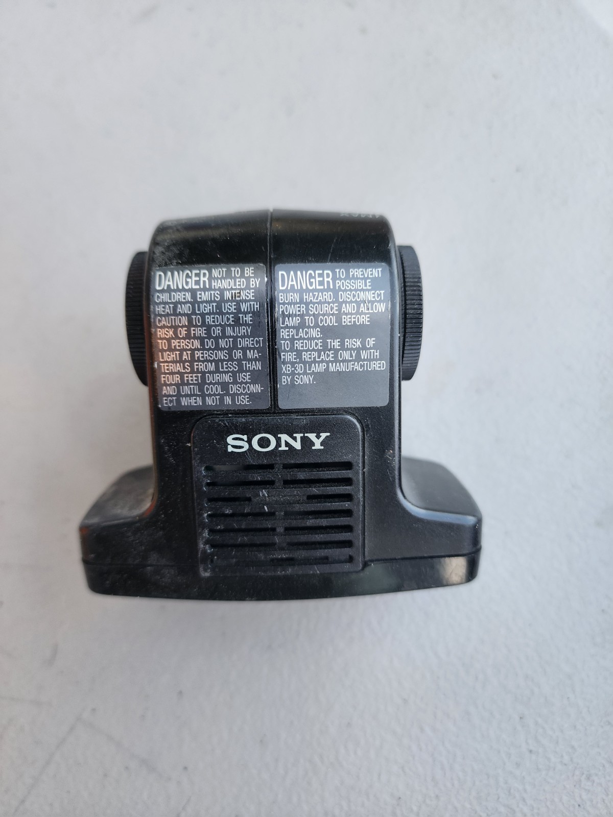 Sony HVL-IRH2 IR Video Light Portable Battery Powered Hot/Cold Shoe Mount