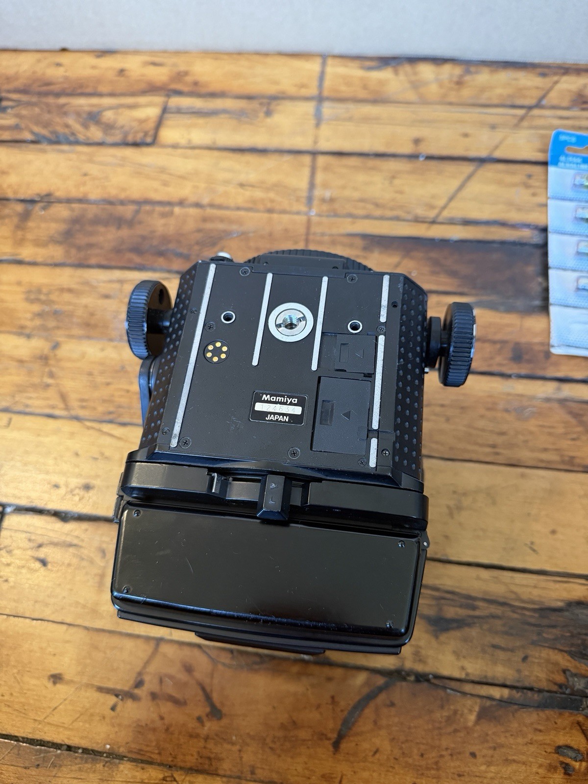 Mamiya RZ67 Pro Medium Format Film Camera with 220 Film Back & Batteries
