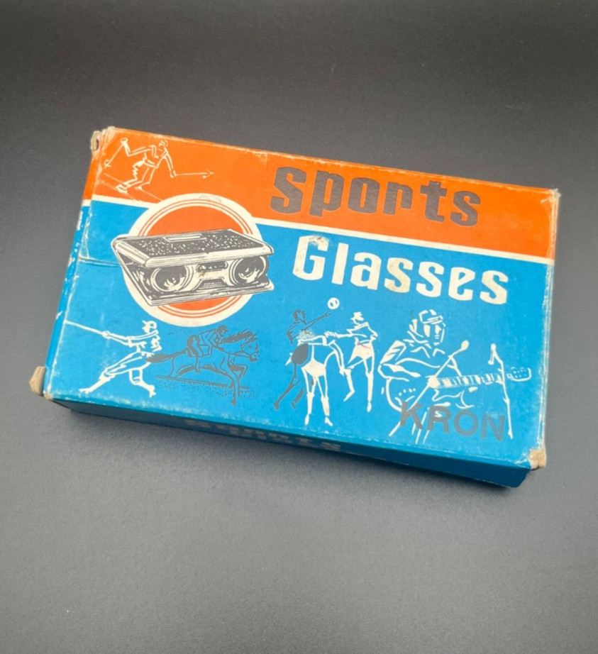 Vintage Crystar Sports Glasses 2.5x Compact Opera Folding Binoculars Japan Red