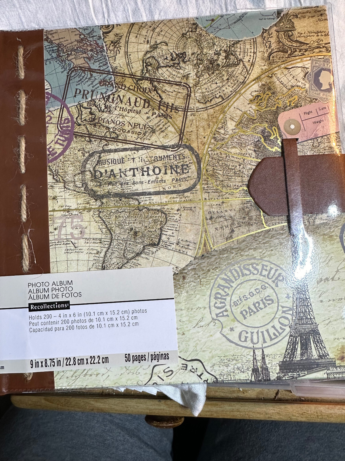Travel Map Photo Album for 4″ x 6″ Photos with 200 Photograph Capacity x03
