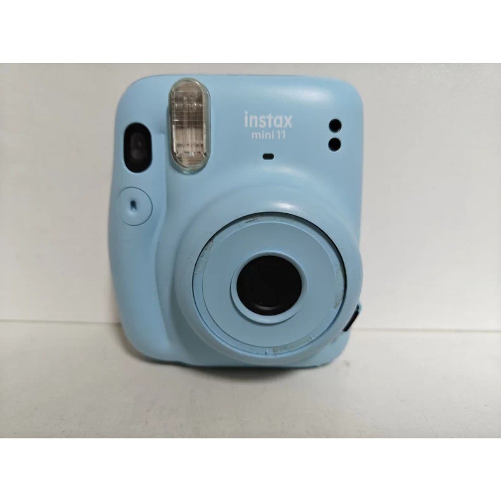 Fujifilm Instax Mini 11 Instant Film Camera with Auto Exposure and Selfie Mode