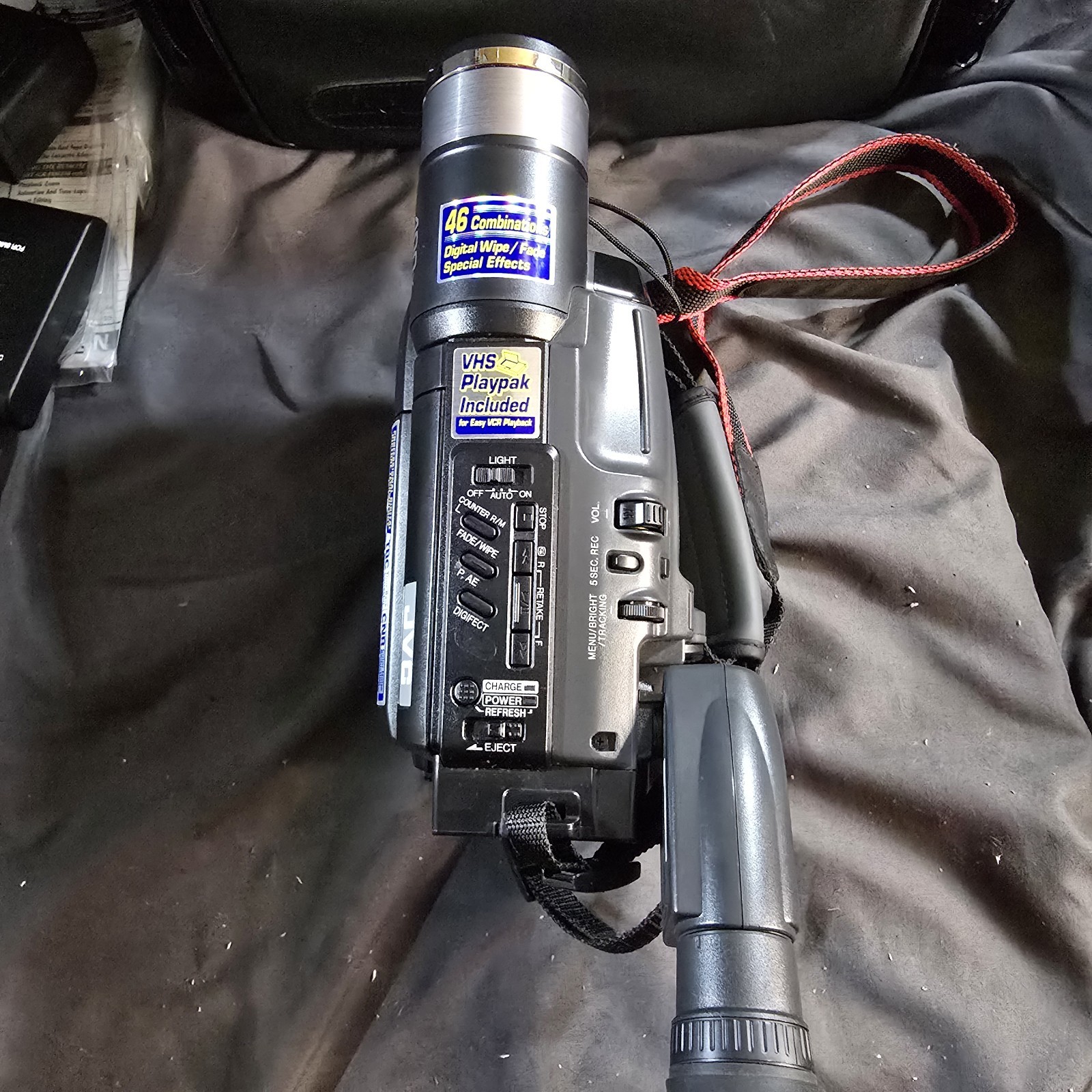 JVC GR-AXM230U Compact VHSC Video Camcorder Camera 400x Zoom VCR Transfer