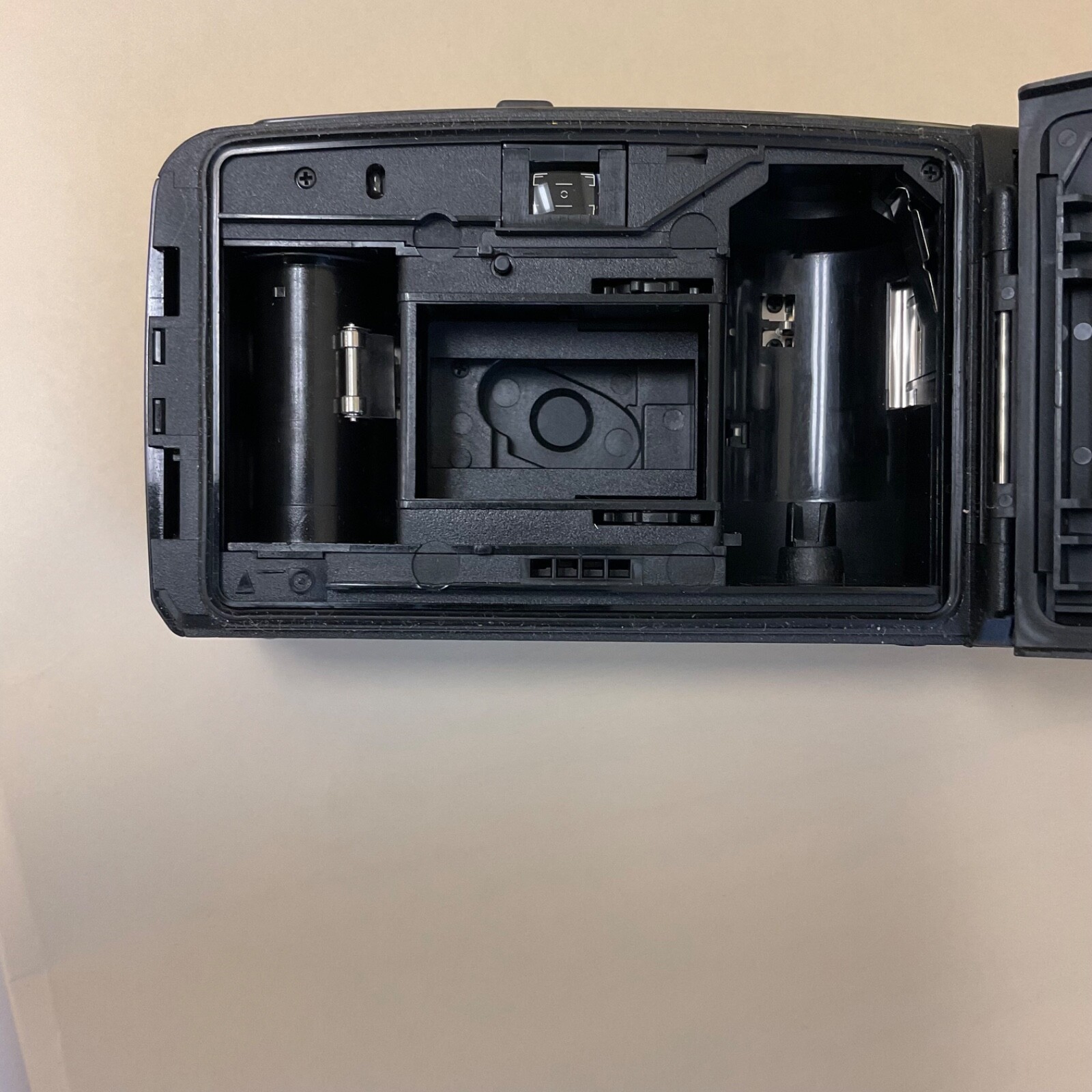 Ricoh RW-1 Black Weather Resistant Camera Taiwan Vintage – Untested / For Parts