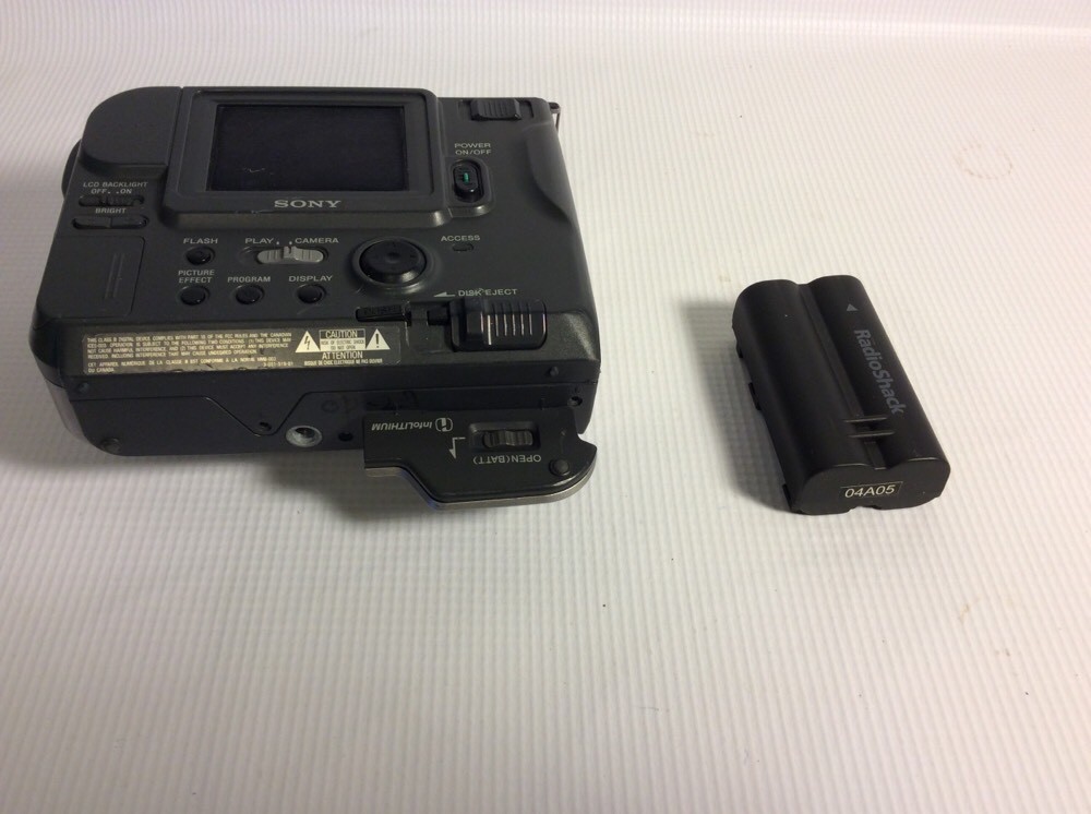 Sony Digital Mavica Quick Access Fe Drive 2X 10X Optical Zoom Mvc-Fd71. E001