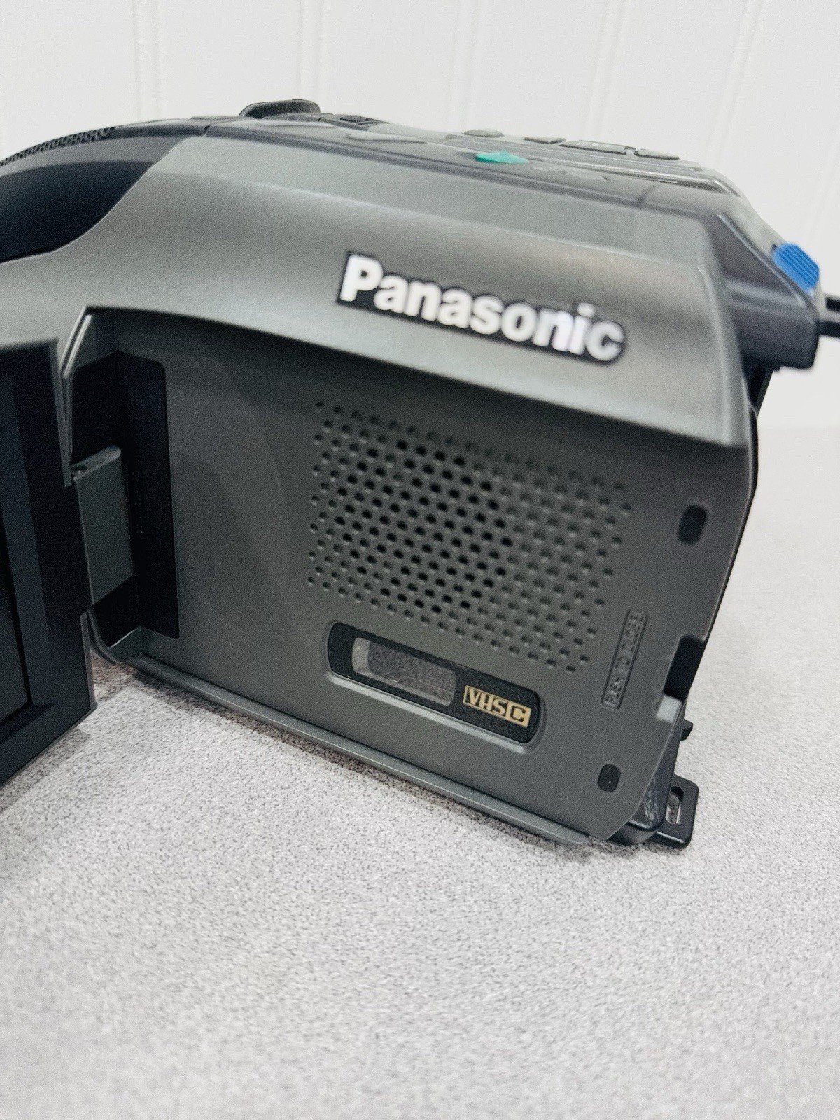 Panasonic PV-L650D Palmsight VHS-C Analog Camera Camcorder Palmcorder UNTESTED
