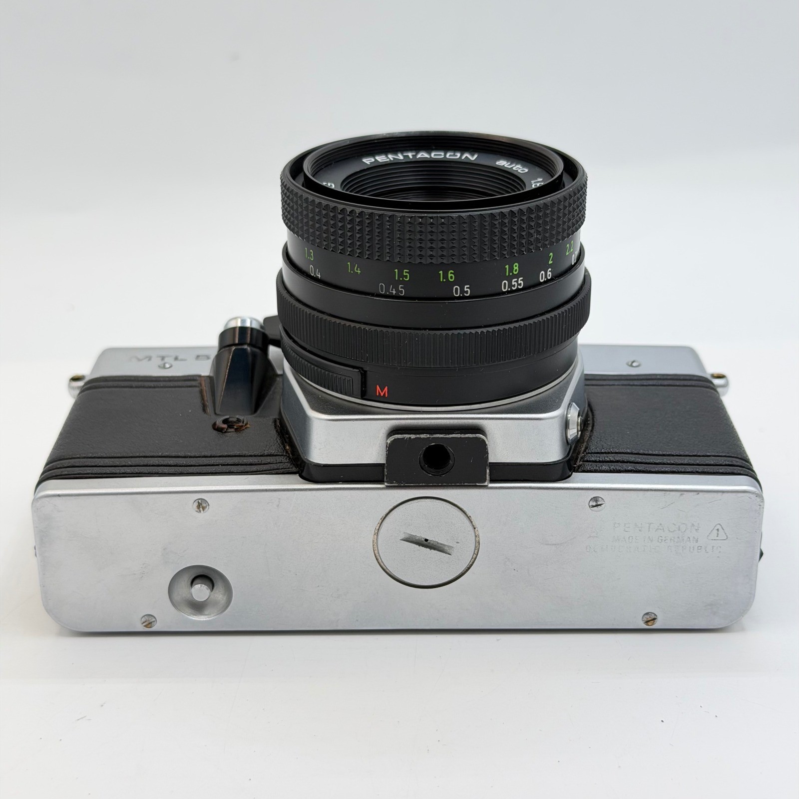 Praktica MTL5 35mm SLR Film Camera with Pentacon Auto 1.8/50 Lens and Filter