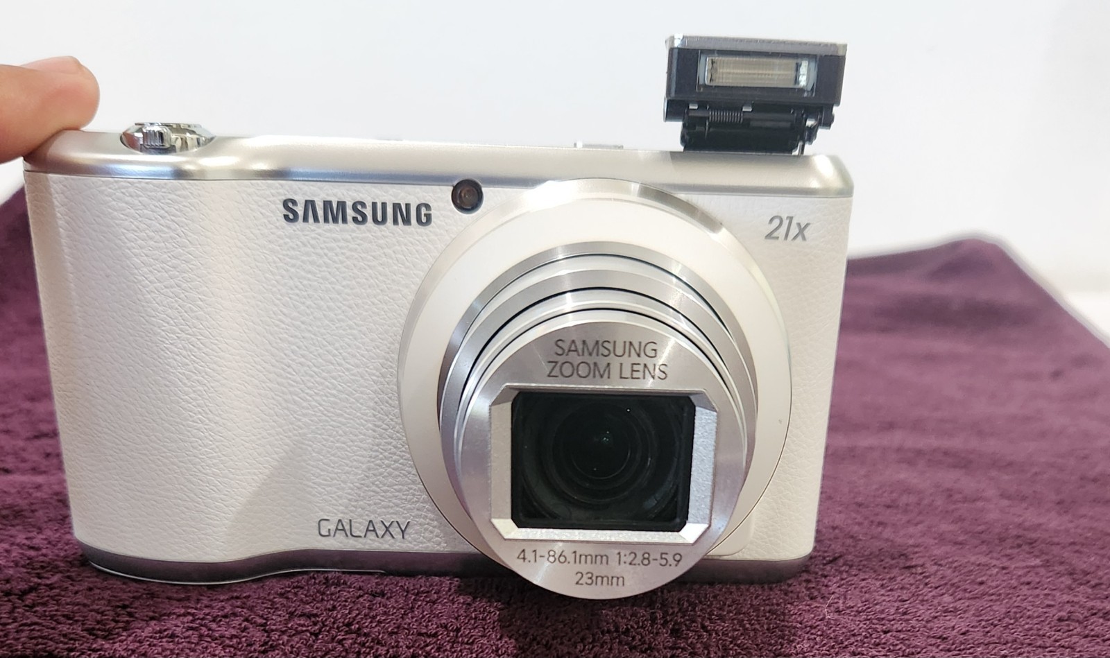 Samsung Galaxy Camera 2 EK-GC200 16.3MP Android WiFi 21X Zoom White Tested