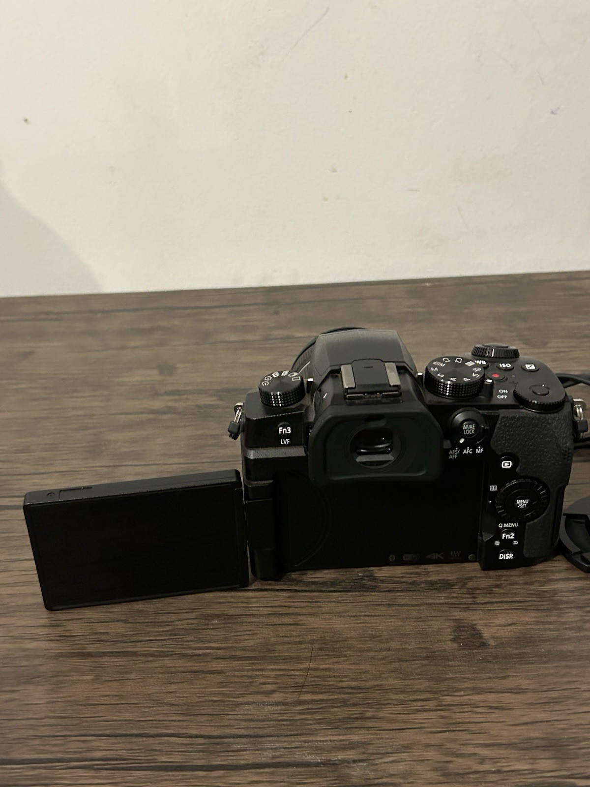 Panasonic Lumix DC-G95D 20.3MP Digital Camera
