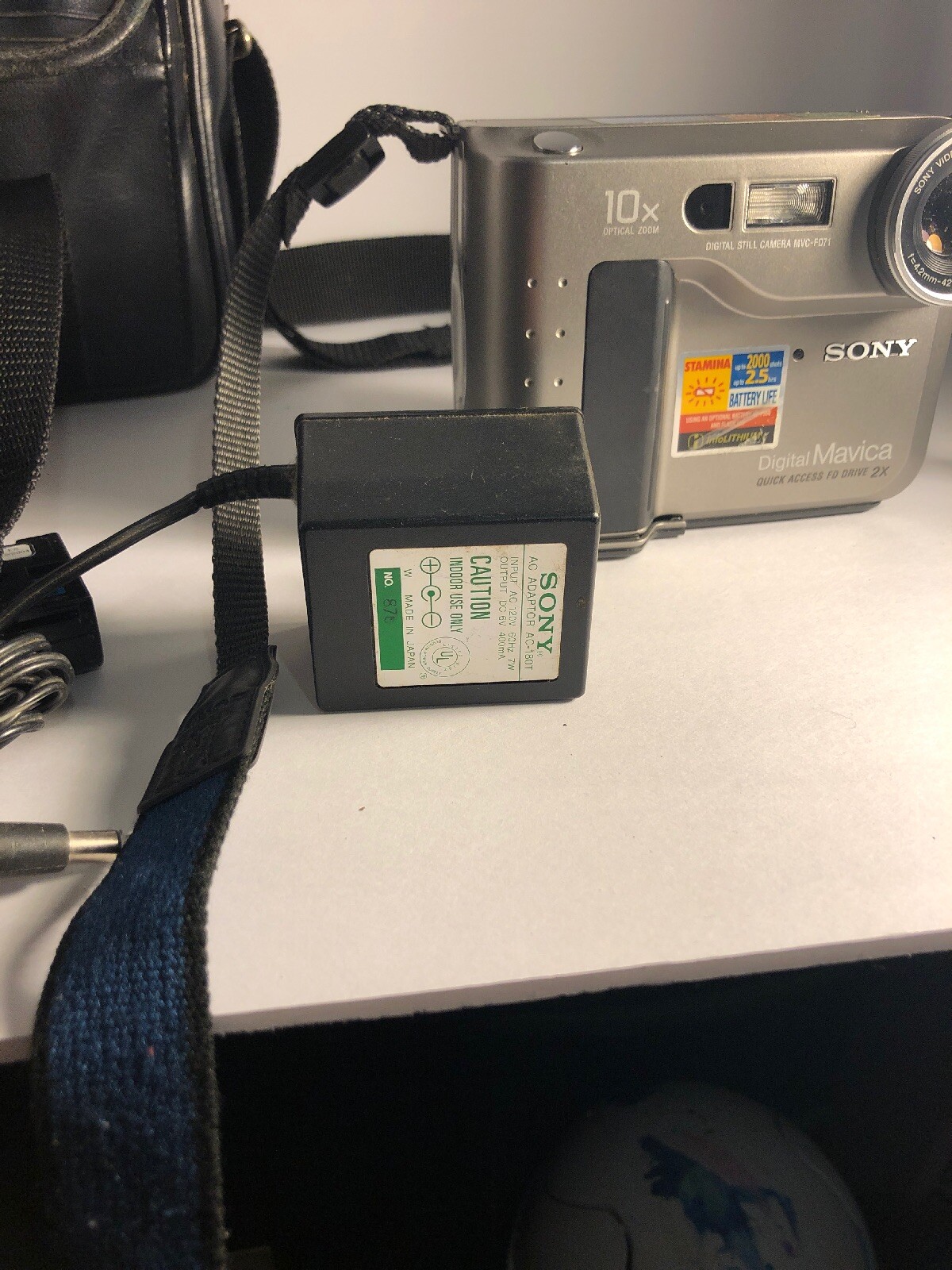 Sony Mavica MVC-FD71 Digital Video Camera Battery & Case (no Charger) (As Is)